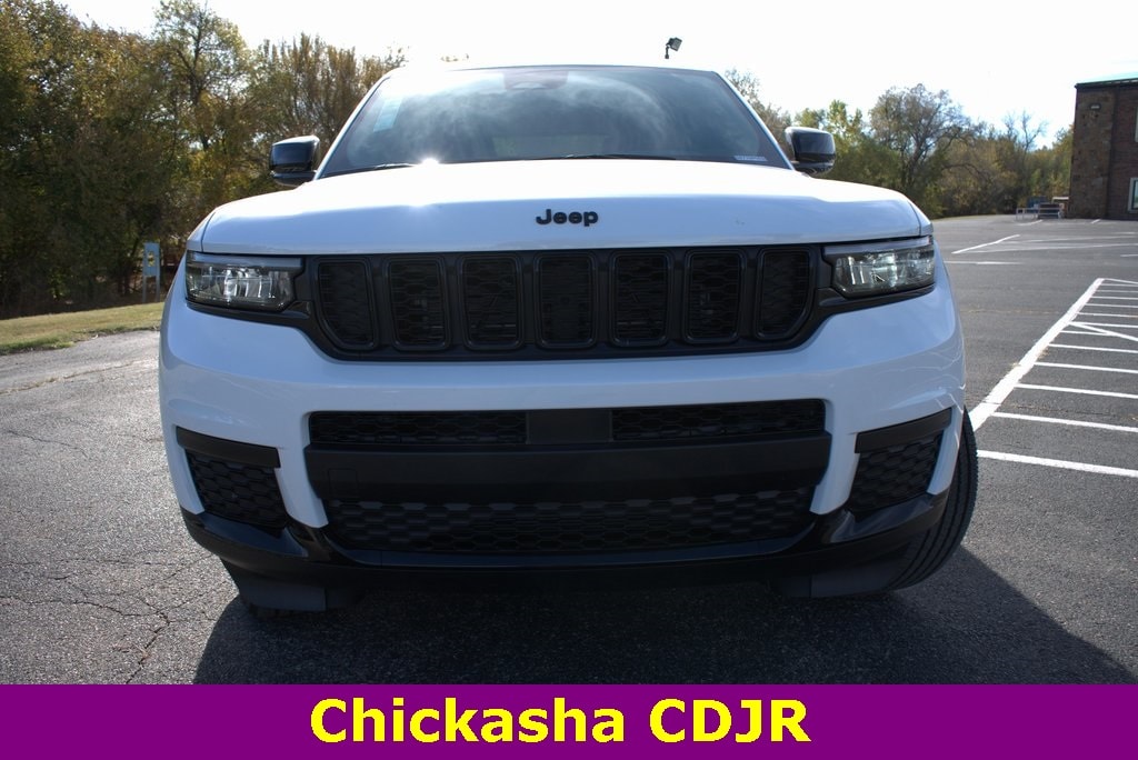 New 2025 Jeep Grand Cherokee L ALTITUDE X 4X4 Sport Utility