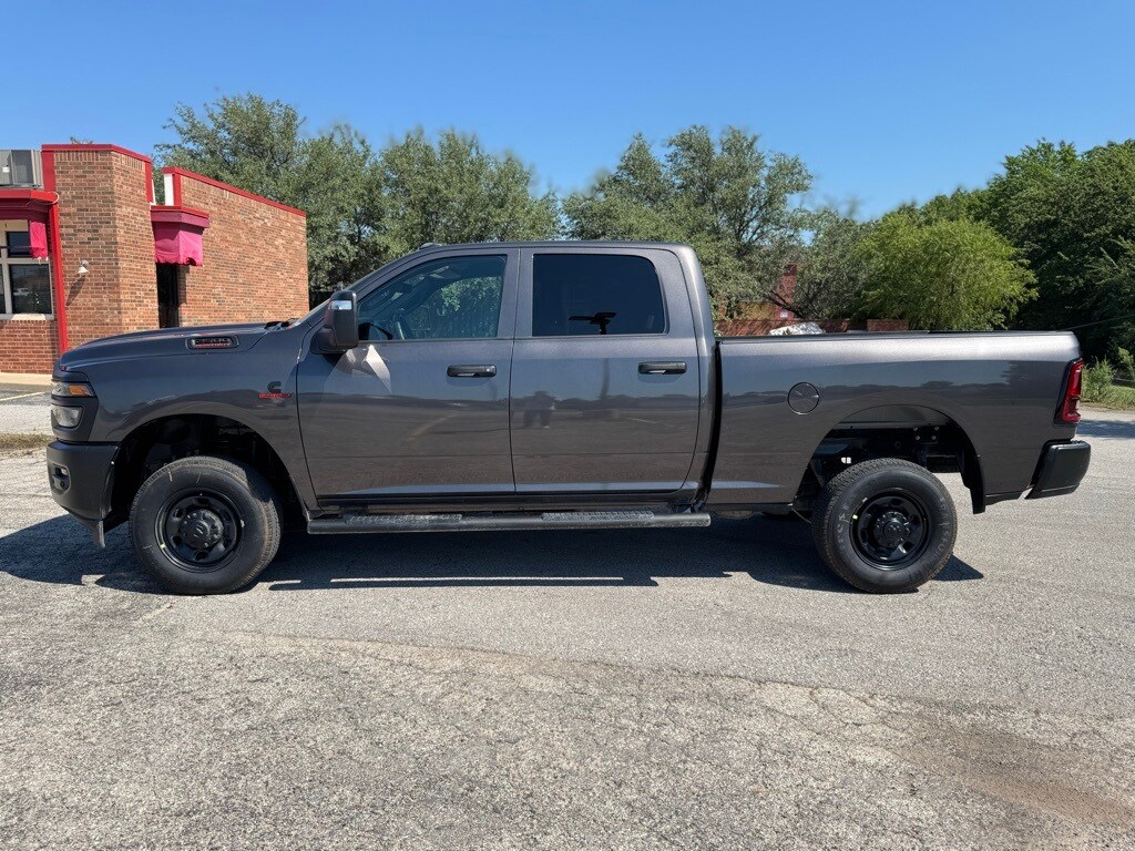 2026 Ram 2500 Tradesman photo 4