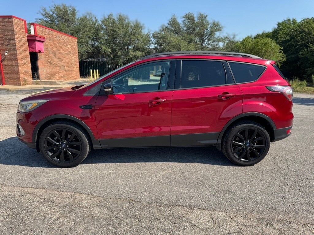 2017 Ford Escape Titanium photo 3