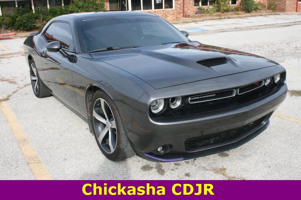 2019 Dodge Challenger R/T's photo