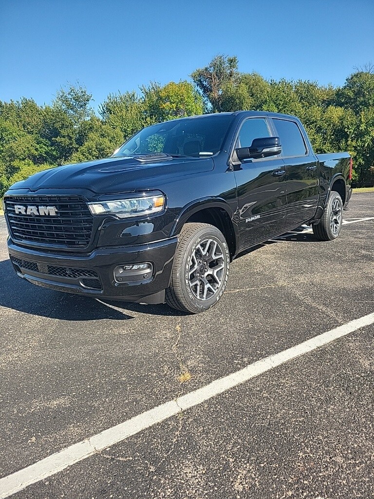 2026 Ram 1500 Laramie photo 3