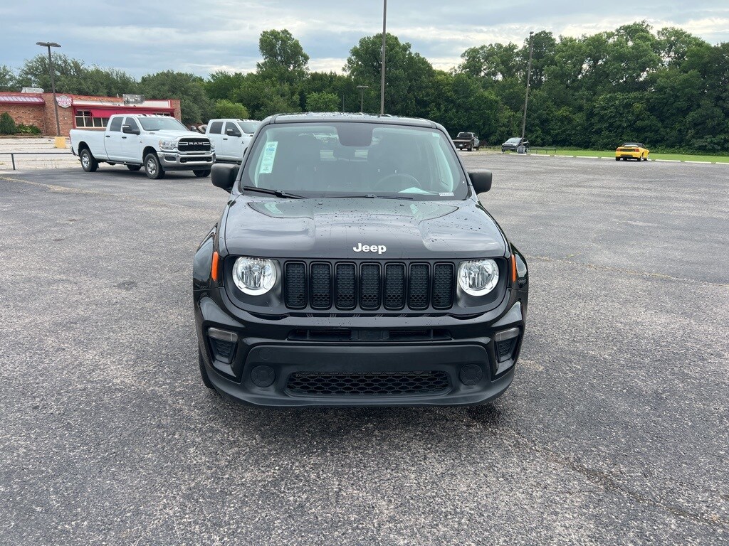 2020 Jeep Renegade Sport photo 2
