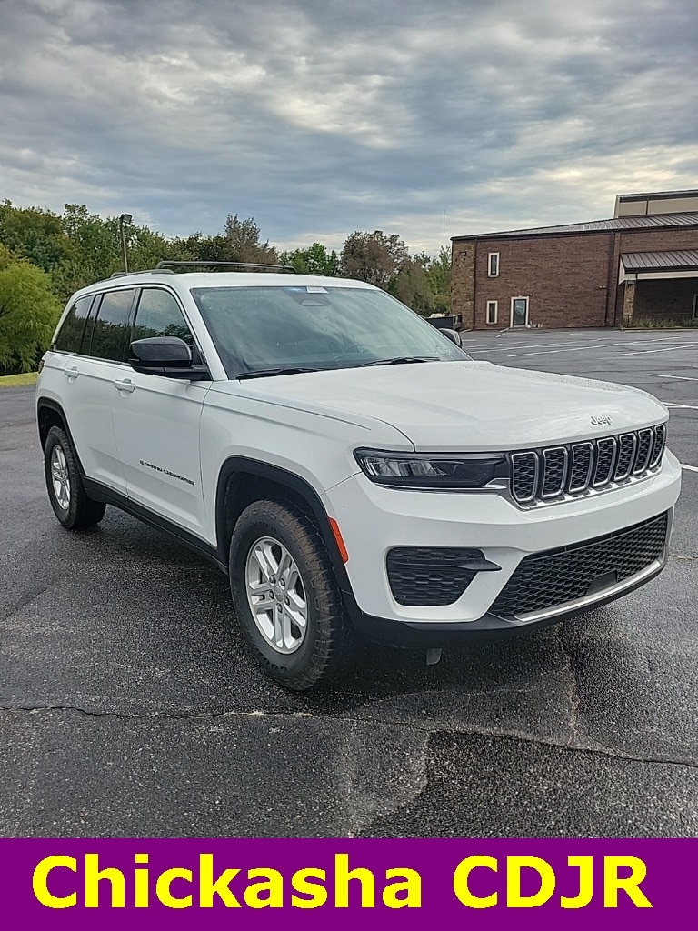 2023 Jeep Grand Cherokee Laredo's photo