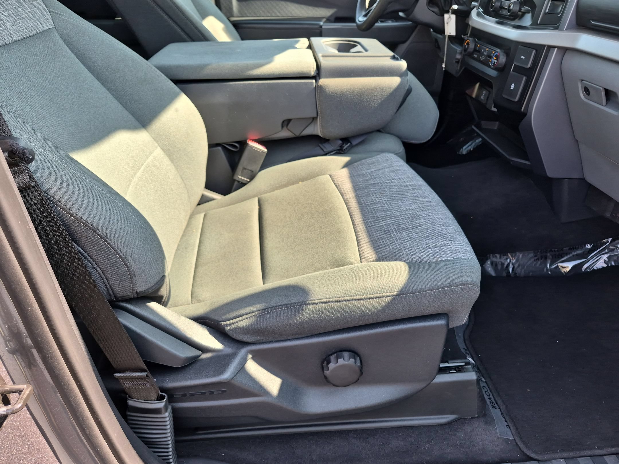 2023 Ford F-150 XLT - Photo 18