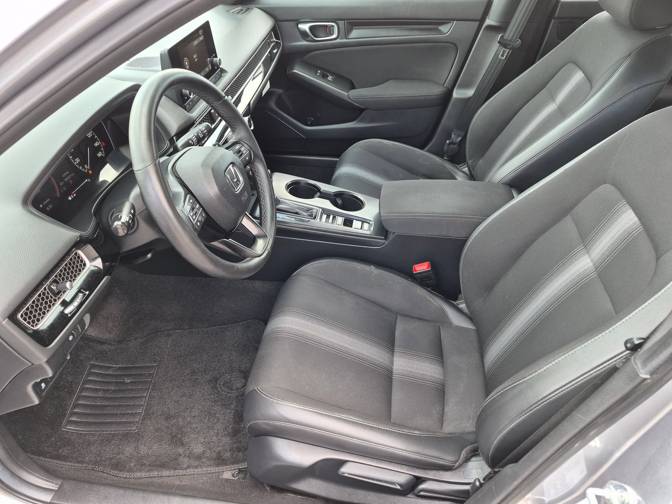 2024 Honda Civic Hatchback Sport - Photo 13