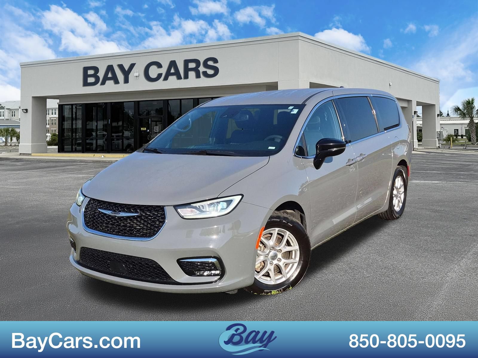 2025 Chrysler Pacifica Select