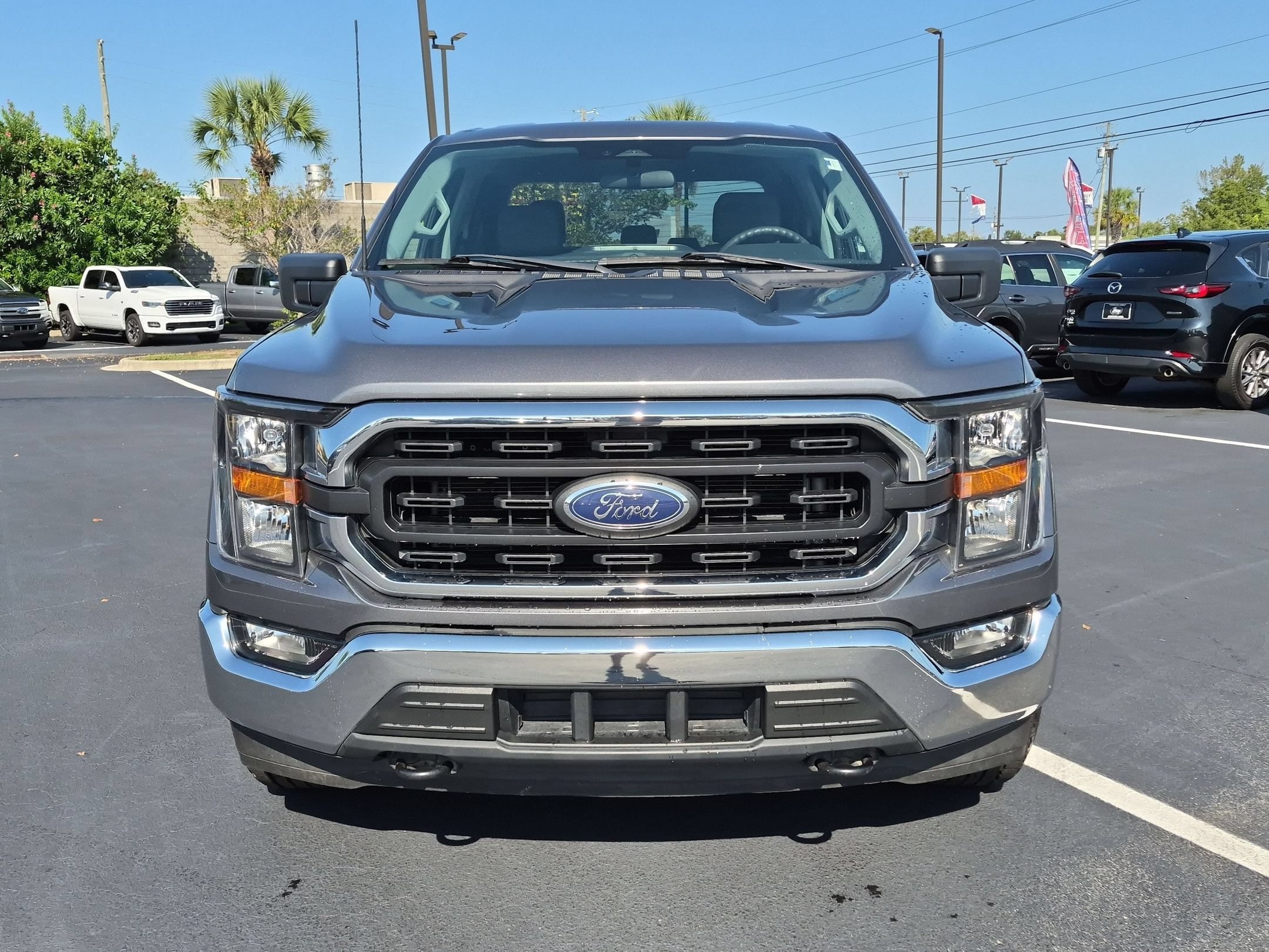 2023 Ford F-150 XLT - Photo 2
