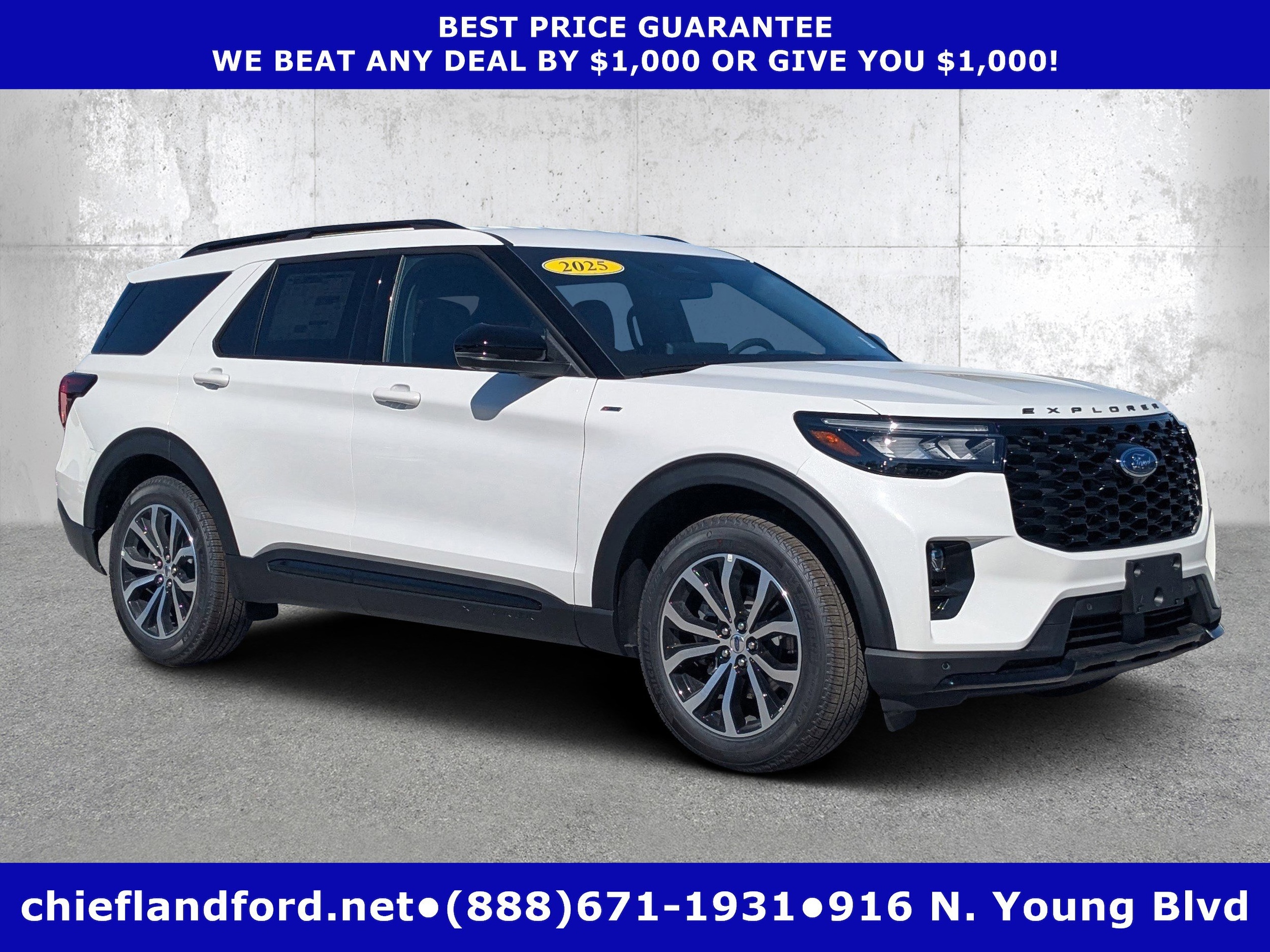 2025 Ford Explorer ST-LINE's photo