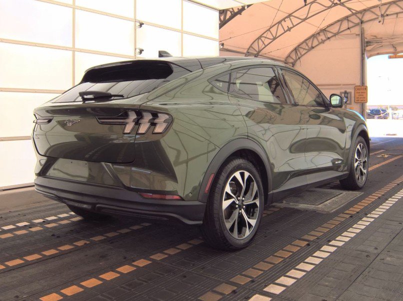 2024 Ford Mustang Mach-E Select photo 2