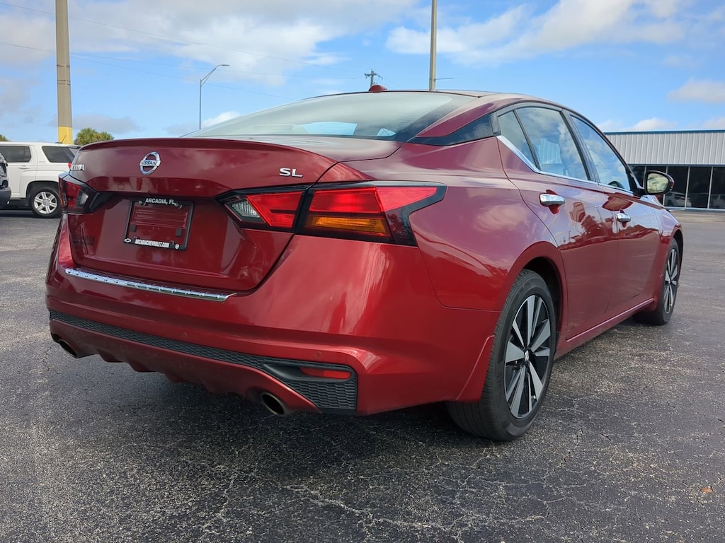 Used 2022 Nissan Altima 2.5 SL Sedan