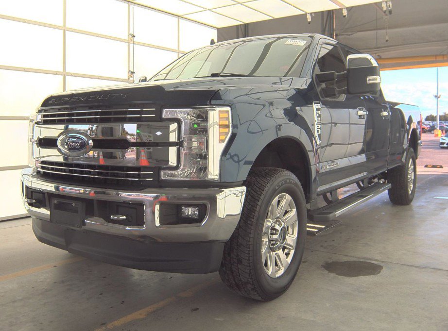 Used 2019 Ford F-250 Super Duty Lariat with VIN 1FT7W2BT5KEF40109 for sale in Chiefland, FL