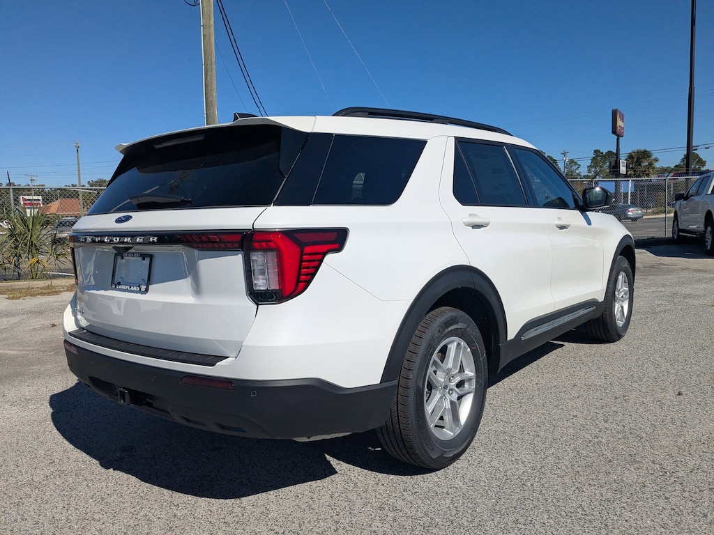 New 2025 Ford Explorer Active SUV