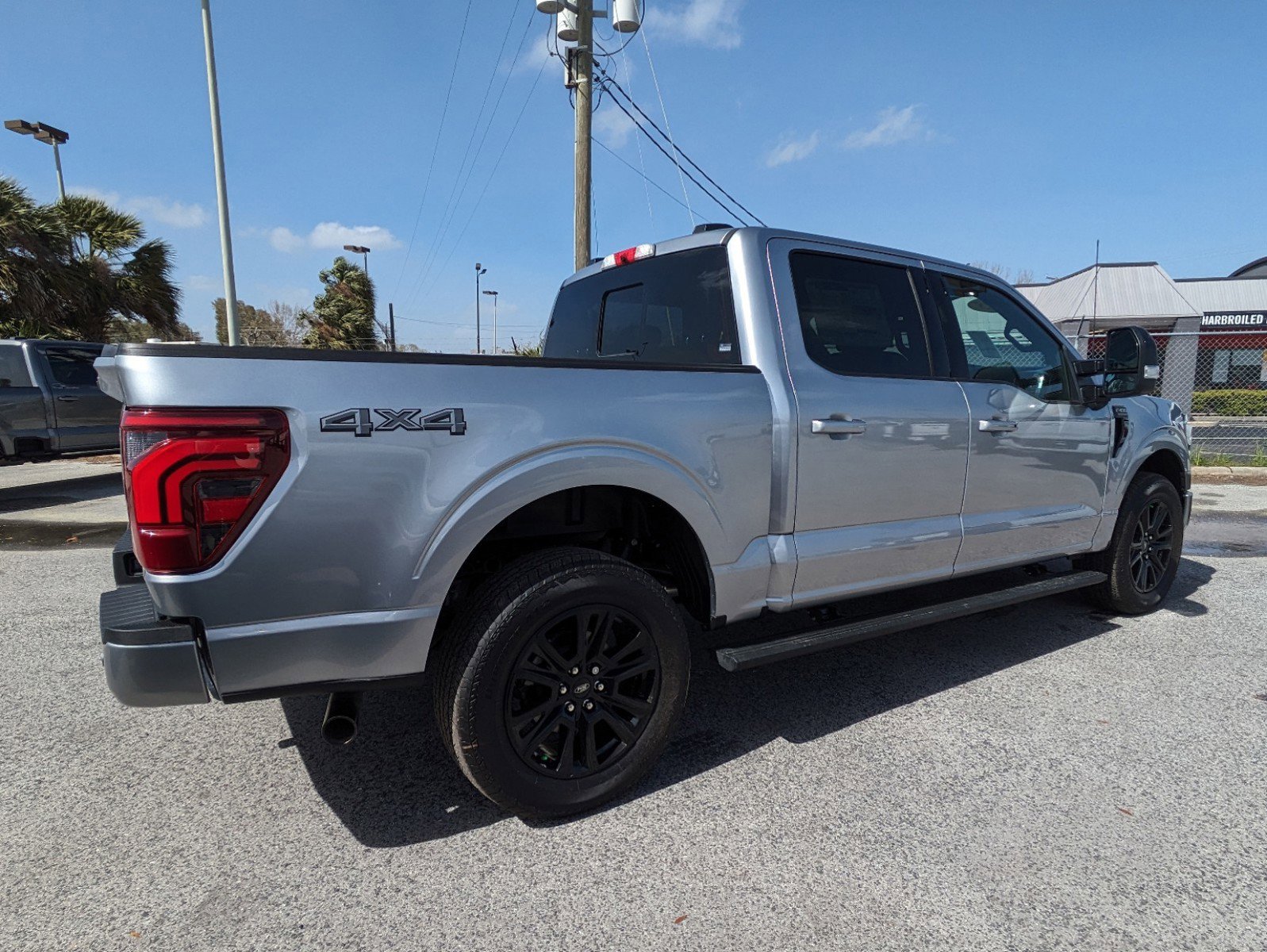 2025 Ford F-150 Platinum photo 4