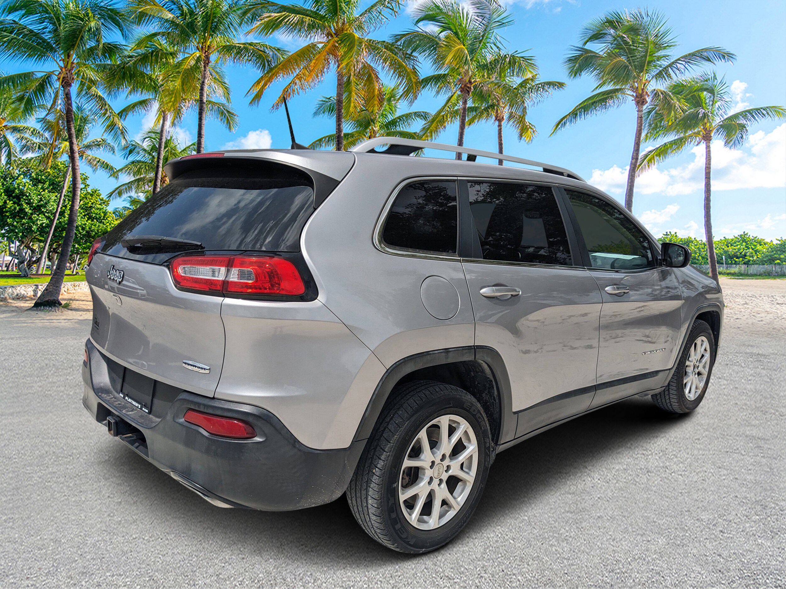 2018 Jeep Cherokee Latitude photo 2
