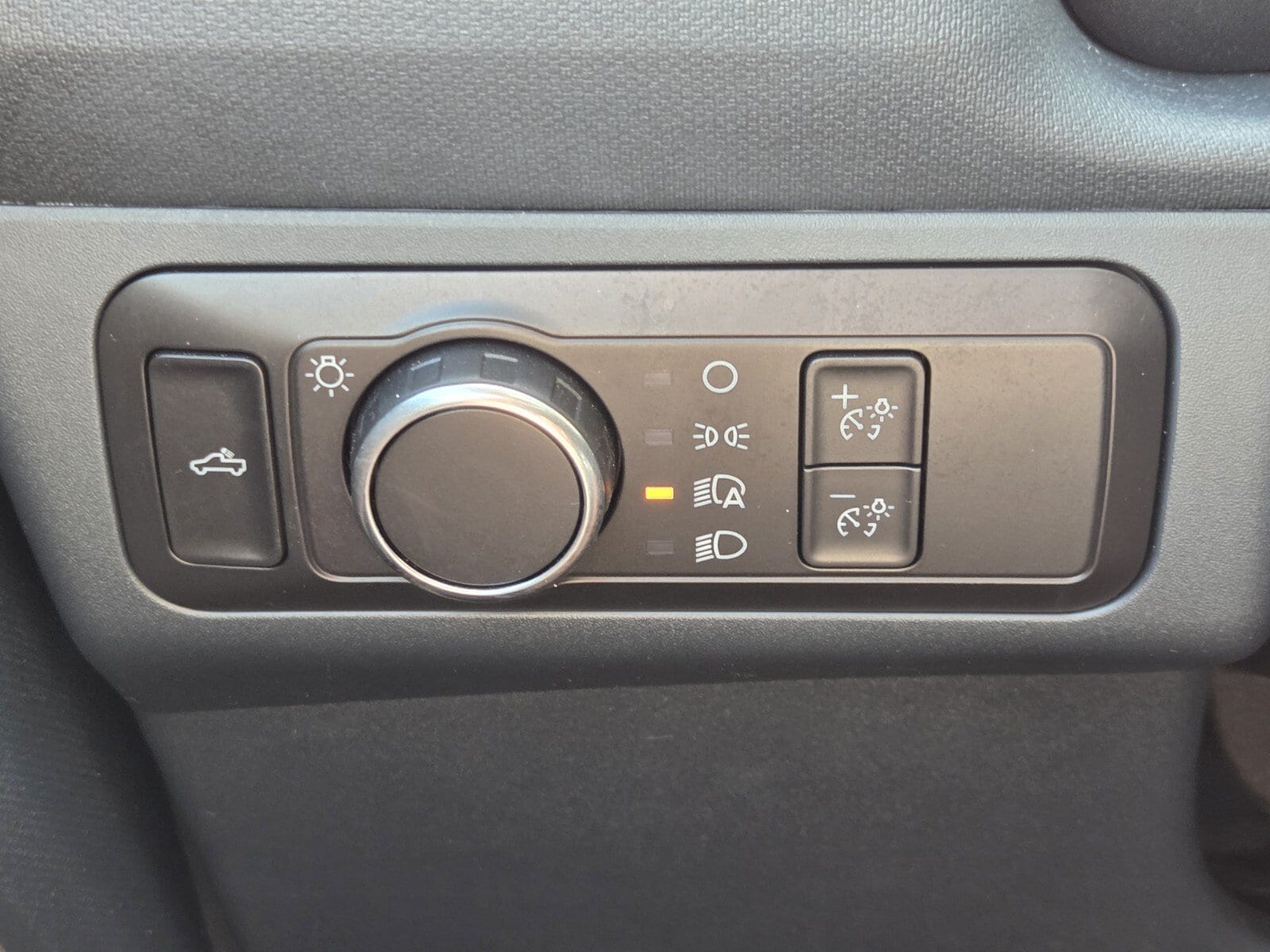 2022 Ford Maverick XL - Photo 18