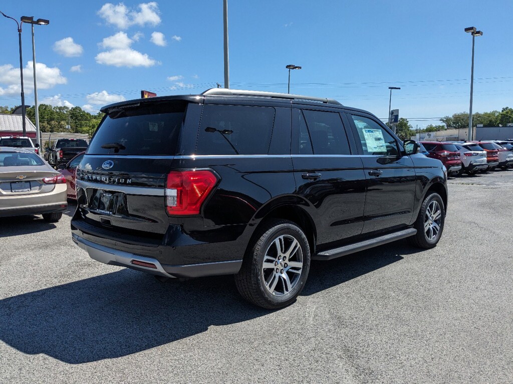 New 2024 Ford Expedition For Sale at Chiefland Ford VIN