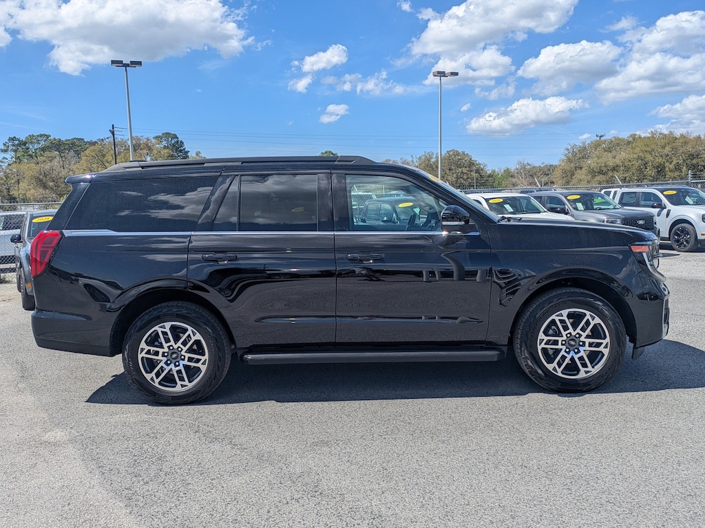 Used 2025 Ford Expedition Active SUV