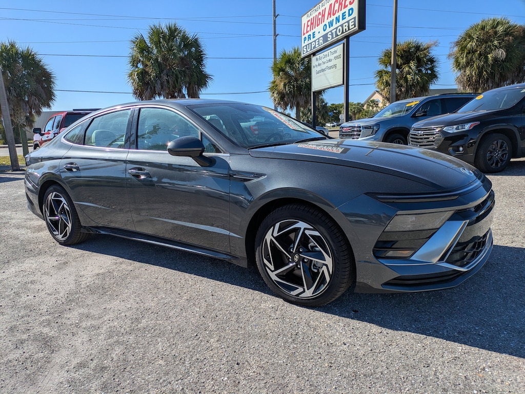 Used 2025 Hyundai Sonata SEL Convenience Sedan