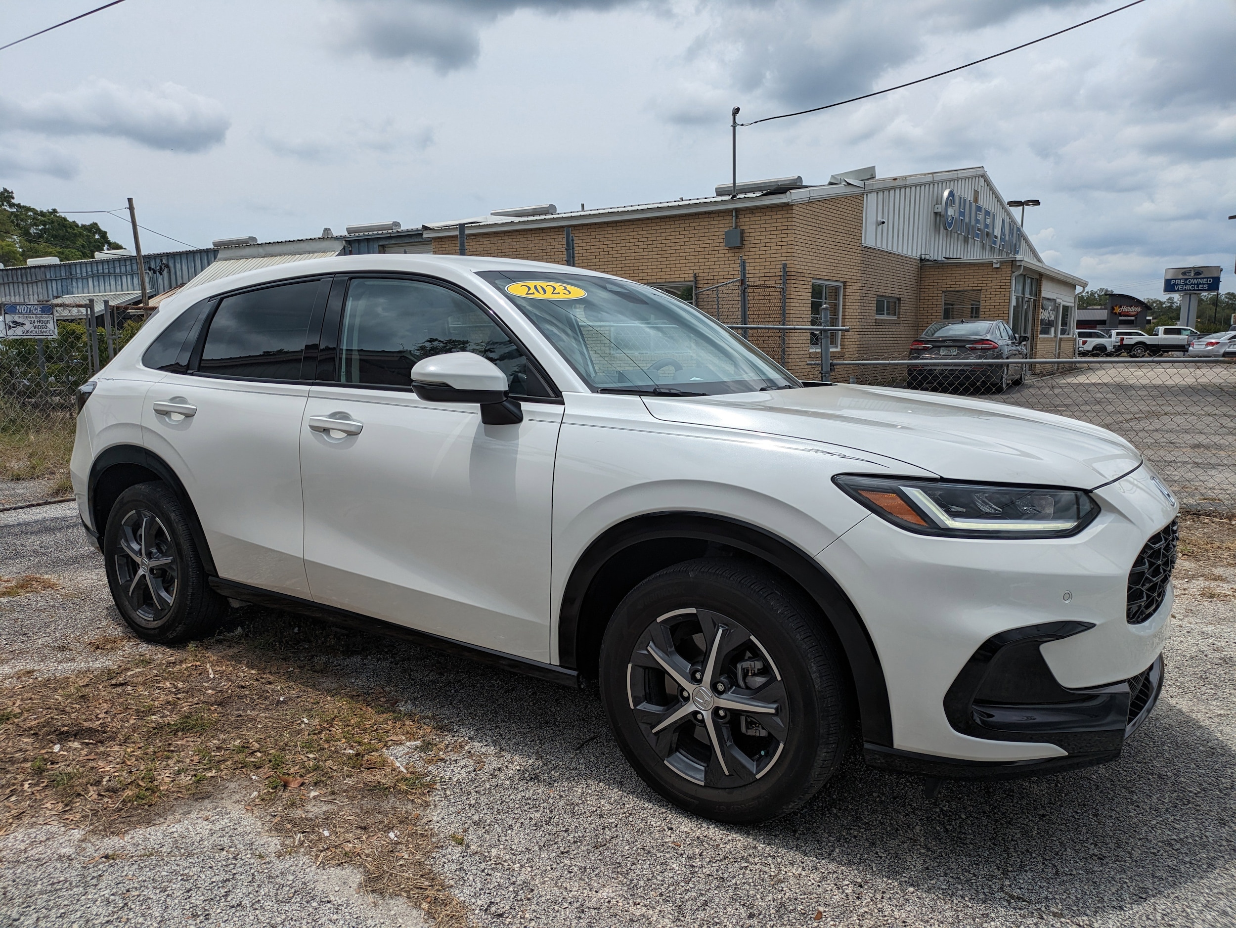 Used 2023 Honda HR-V EX-L with VIN 3CZRZ2H76PM737862 for sale in Chiefland, FL