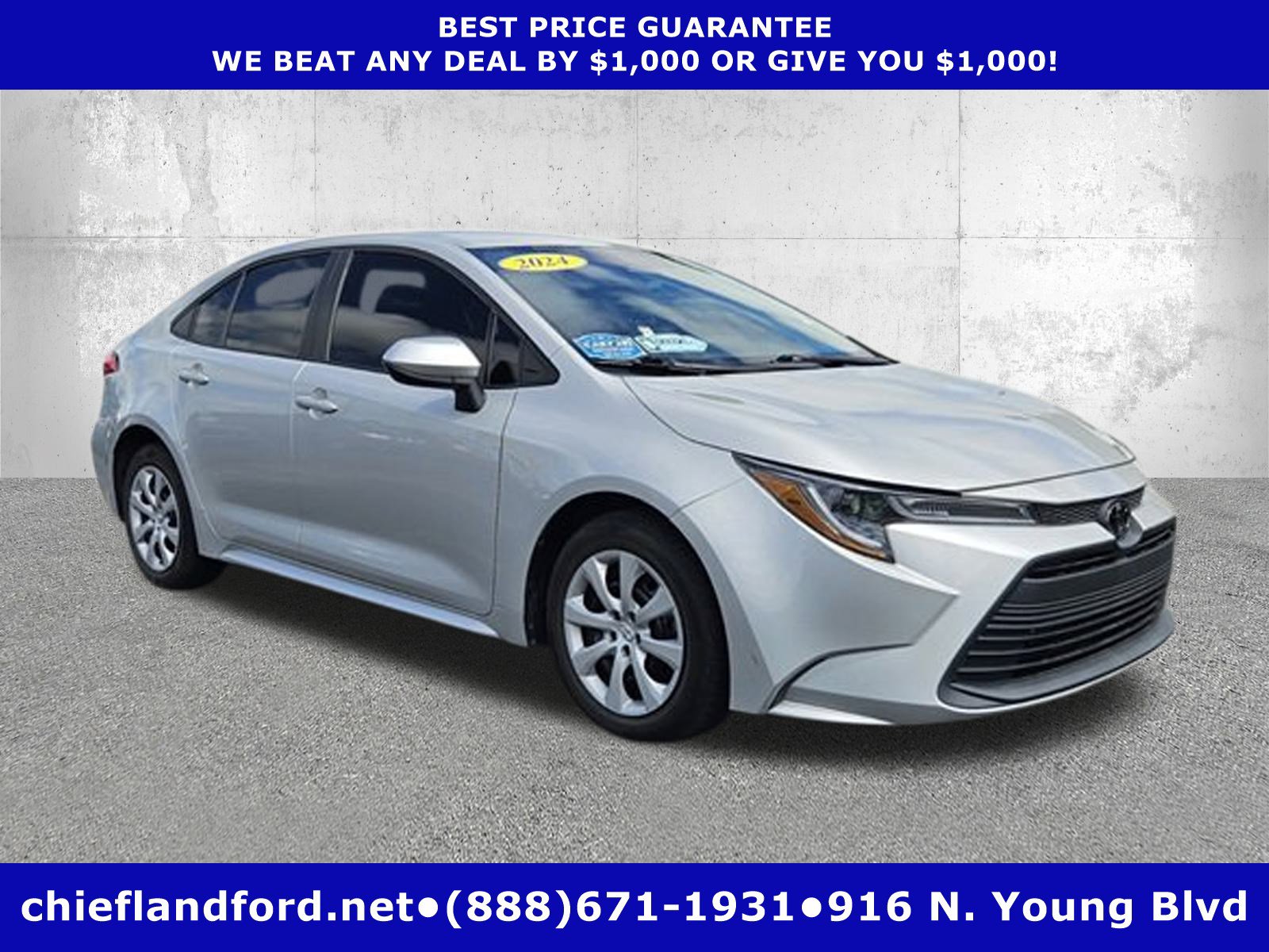 2024 Toyota Corolla LE's photo