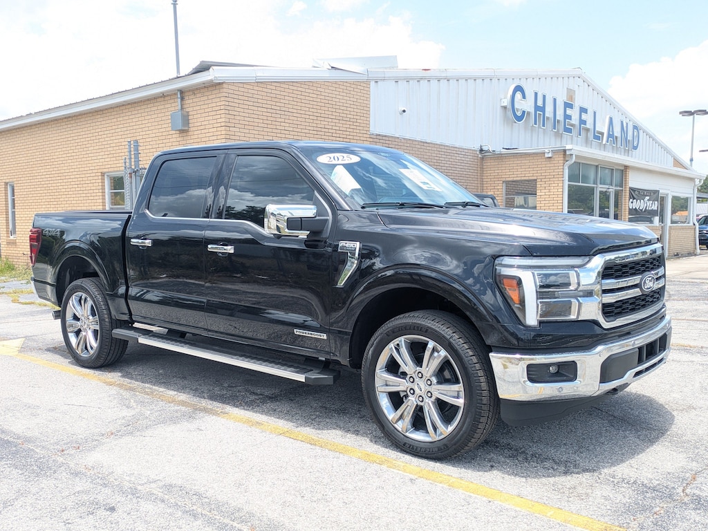 Used 2025 Ford F-150 LARIAT Truck SuperCrew Cab