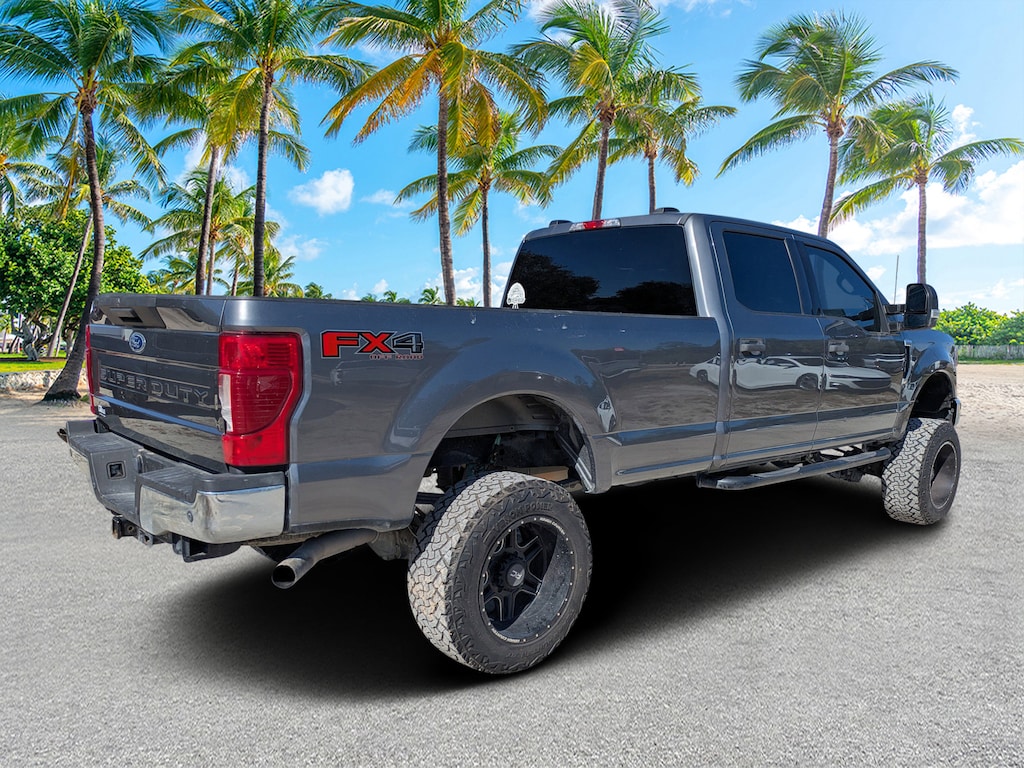 Used 2022 Ford F-250 XLT Truck Crew Cab