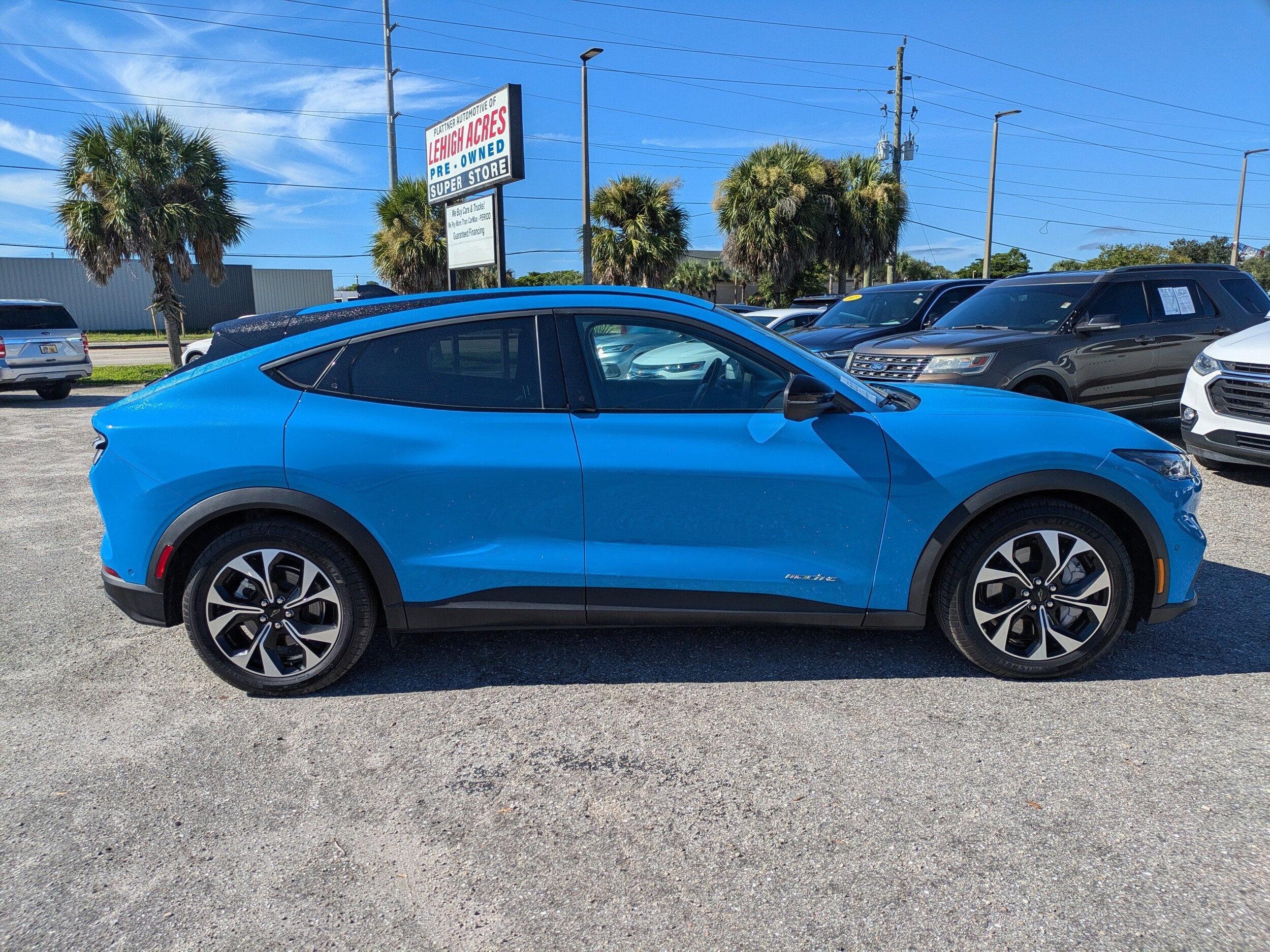 2024 Ford Mustang Mach-E Select photo 3