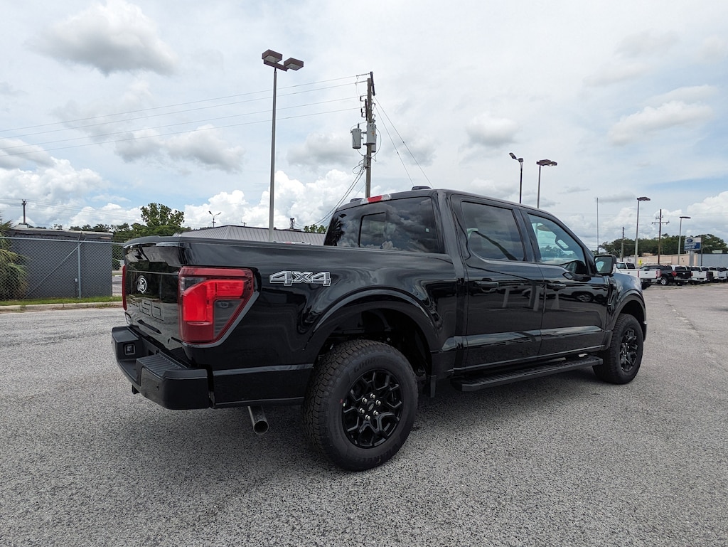 New 2025 Ford F-150 XLT Truck SuperCrew Cab