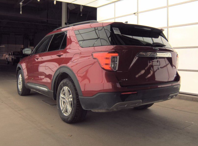 2022 Ford Explorer XLT photo 2