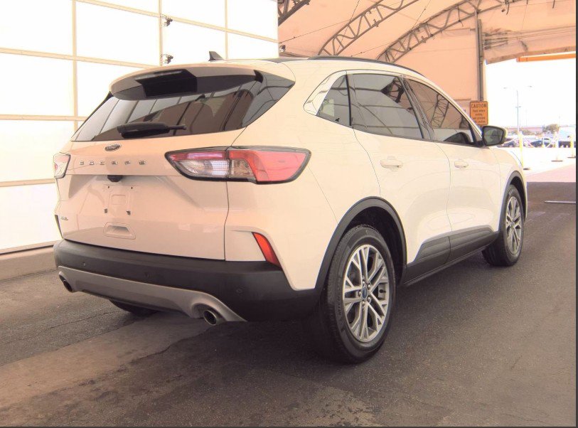 2022 Ford Escape SEL photo 3