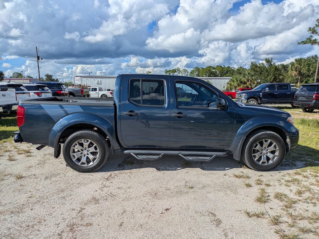 Used 2021 Nissan Frontier SV Truck Crew Cab