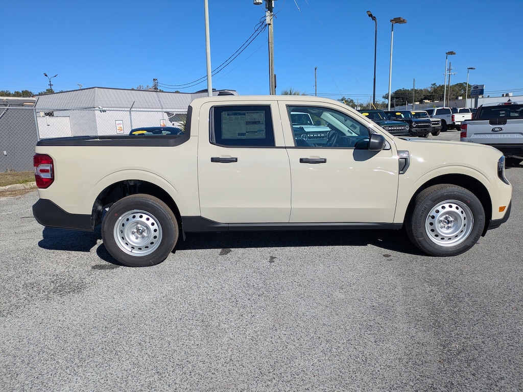 New 2025 Ford Maverick XL Truck SuperCrew