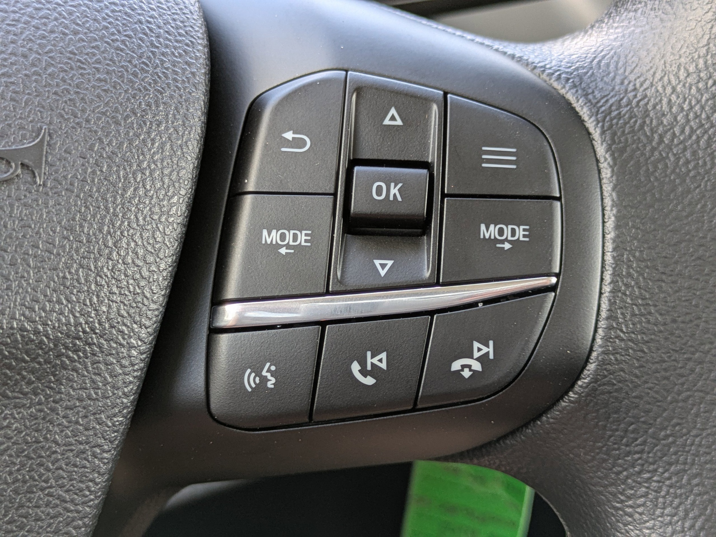 2025 Ford Maverick XL - Photo 21
