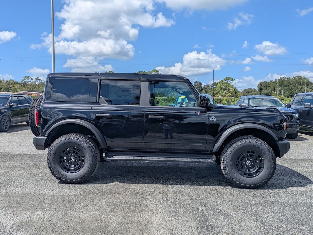 New 2026 Ford Bronco Outer Banks SUV