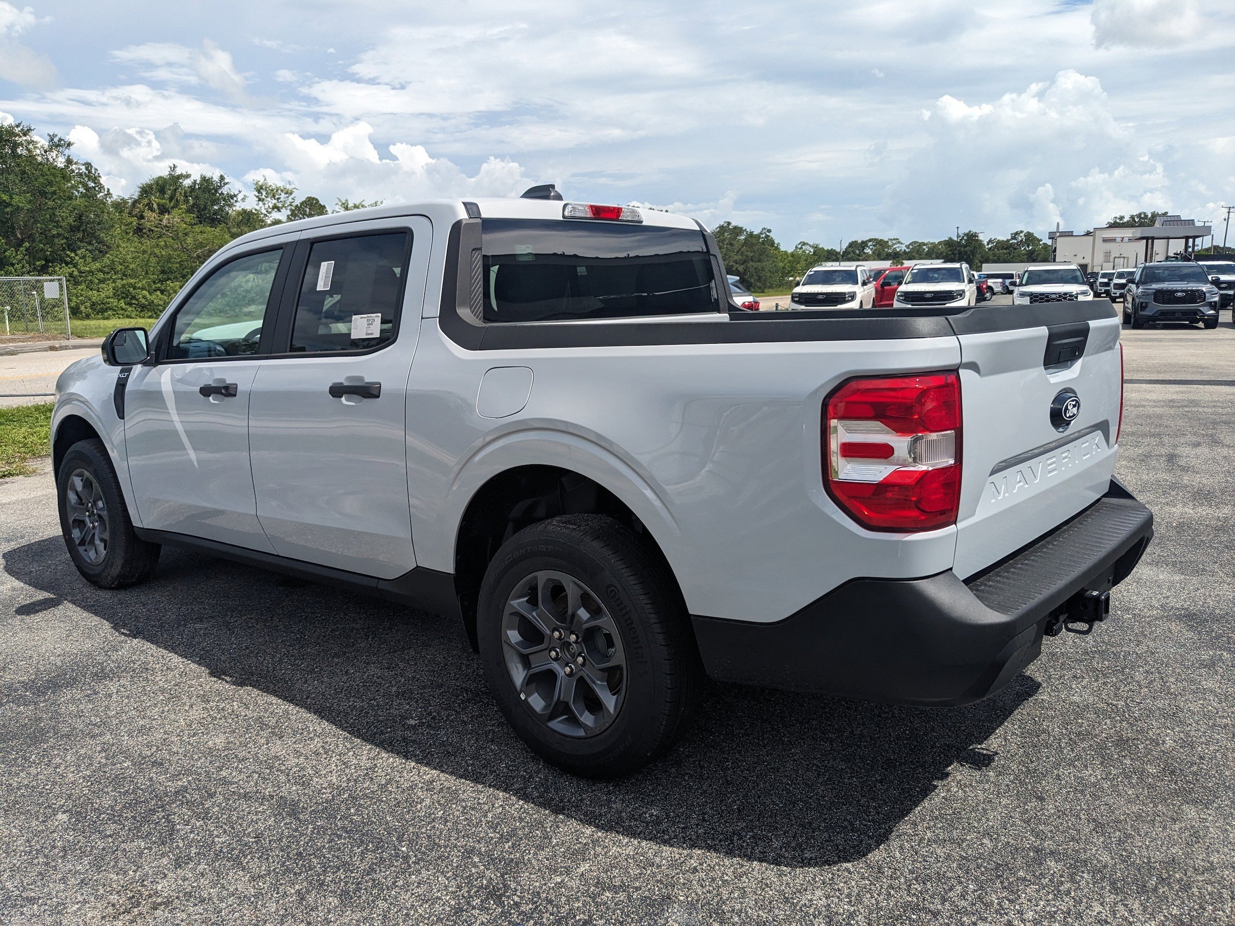2025 Ford Maverick XLT - Photo 6