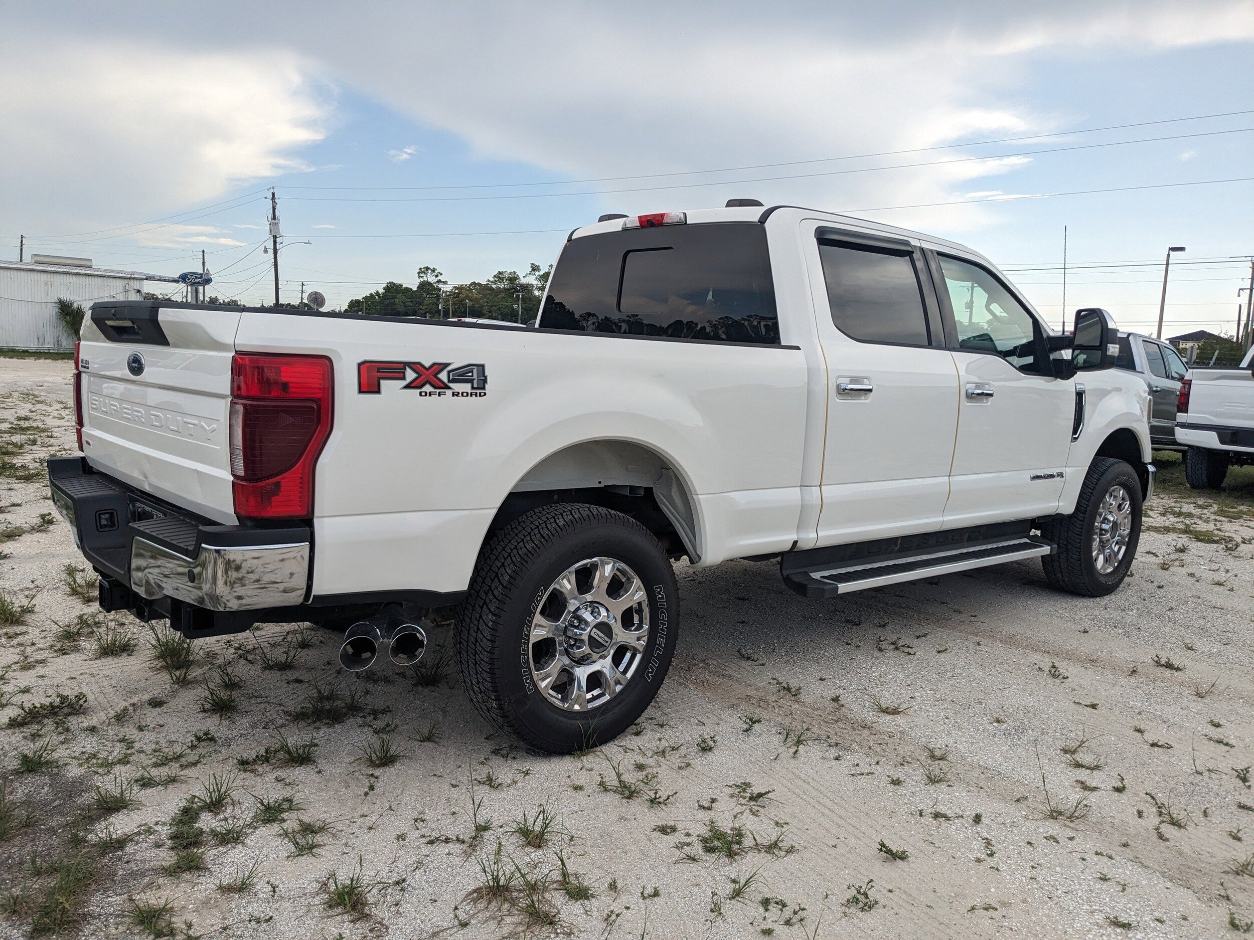 2022 Ford F-250 Lariat photo 4