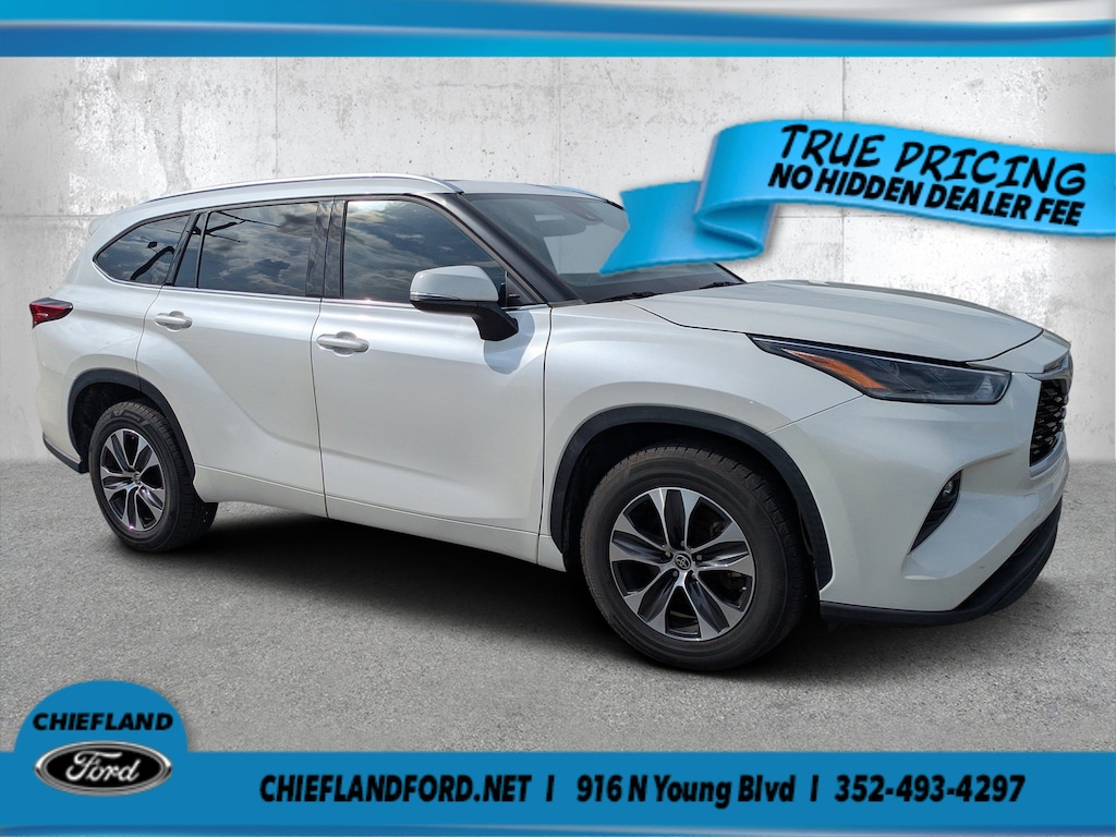 Used 2021 Toyota Highlander XLE SUV