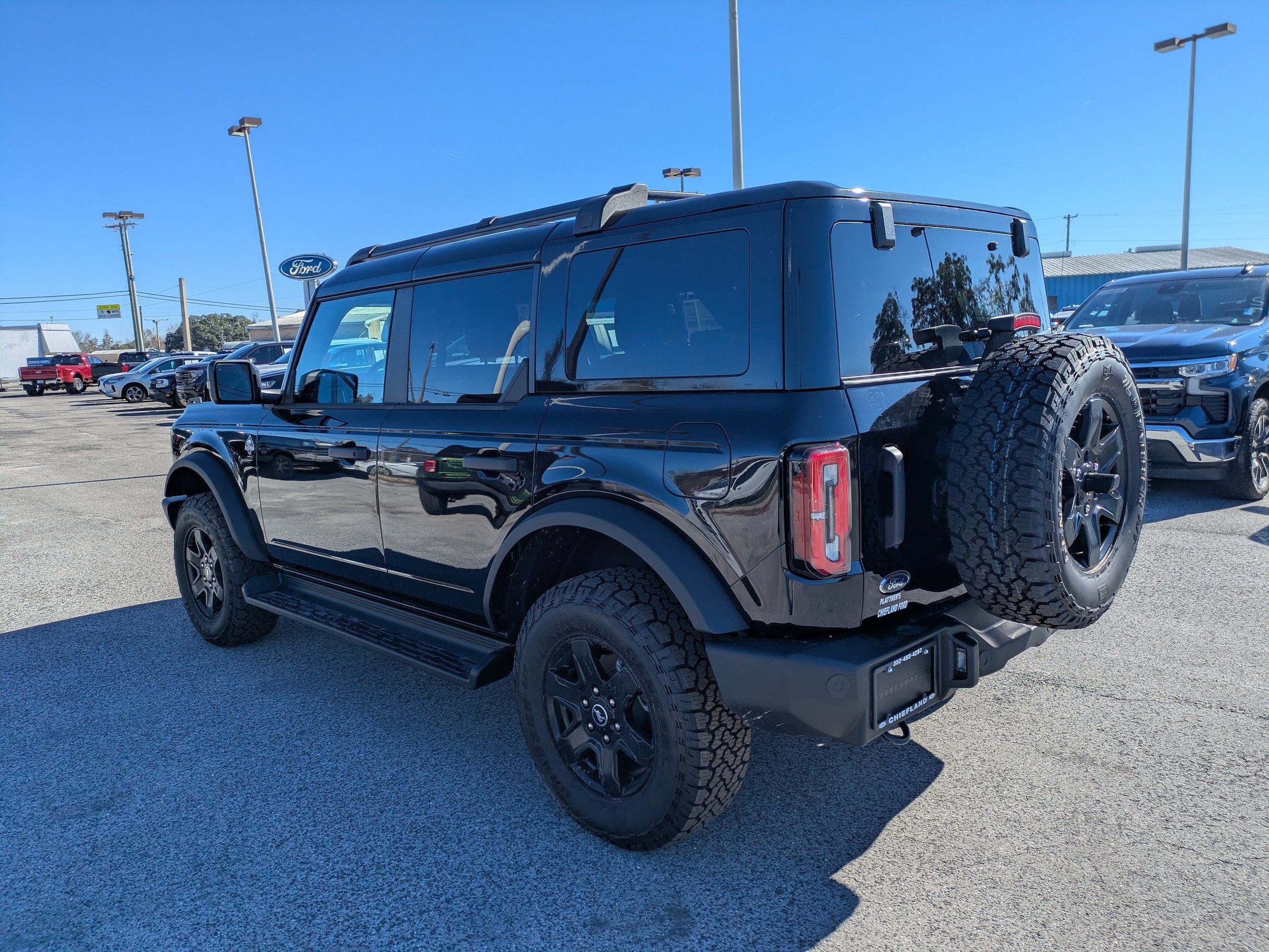 2025 Ford Bronco 4-Door Outer Banks - Photo 6