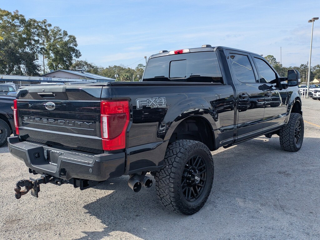 Used 2022 Ford F-250 LARIAT Truck Crew Cab