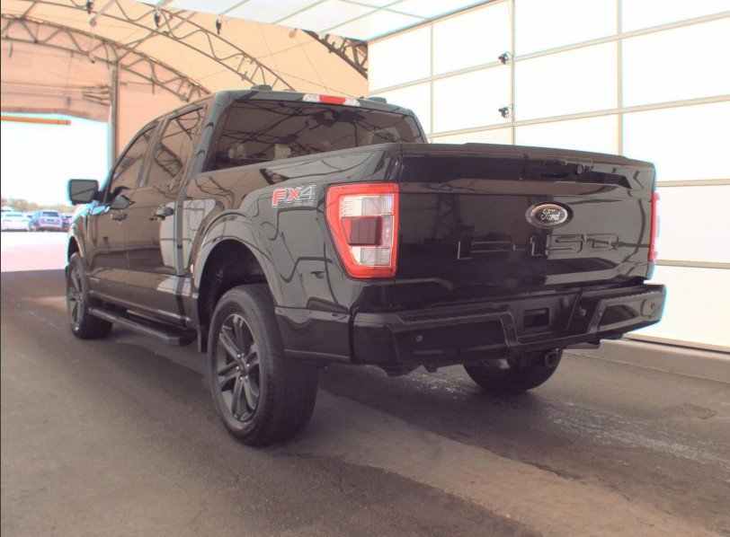 2023 Ford F-150 Lariat photo 2