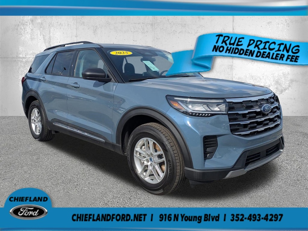 Used 2025 Ford Explorer Active SUV