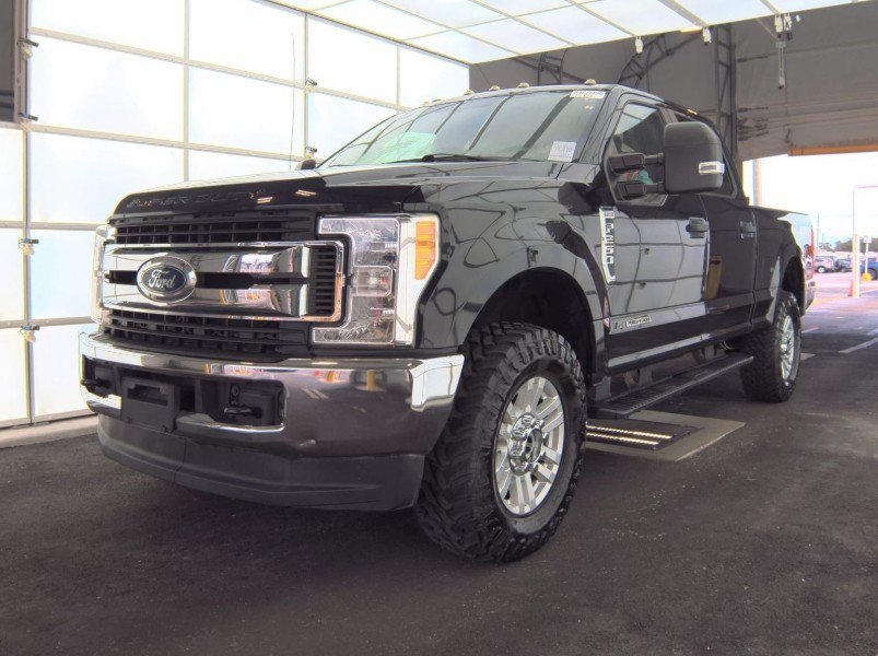 2017 Ford F-250 XL photo 2