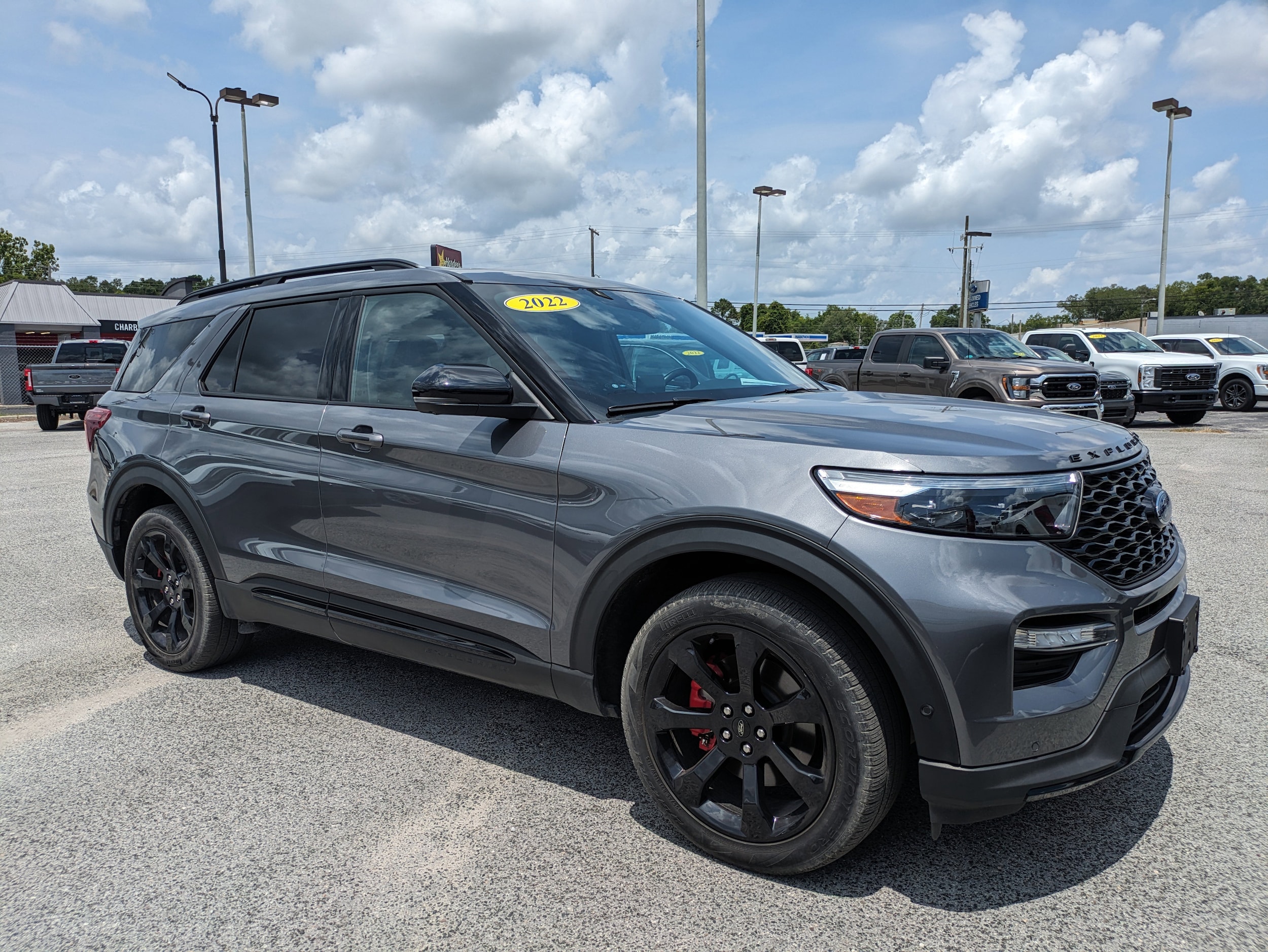 Used 2022 Ford Explorer ST with VIN 1FM5K8GC4NGB16052 for sale in Chiefland, FL