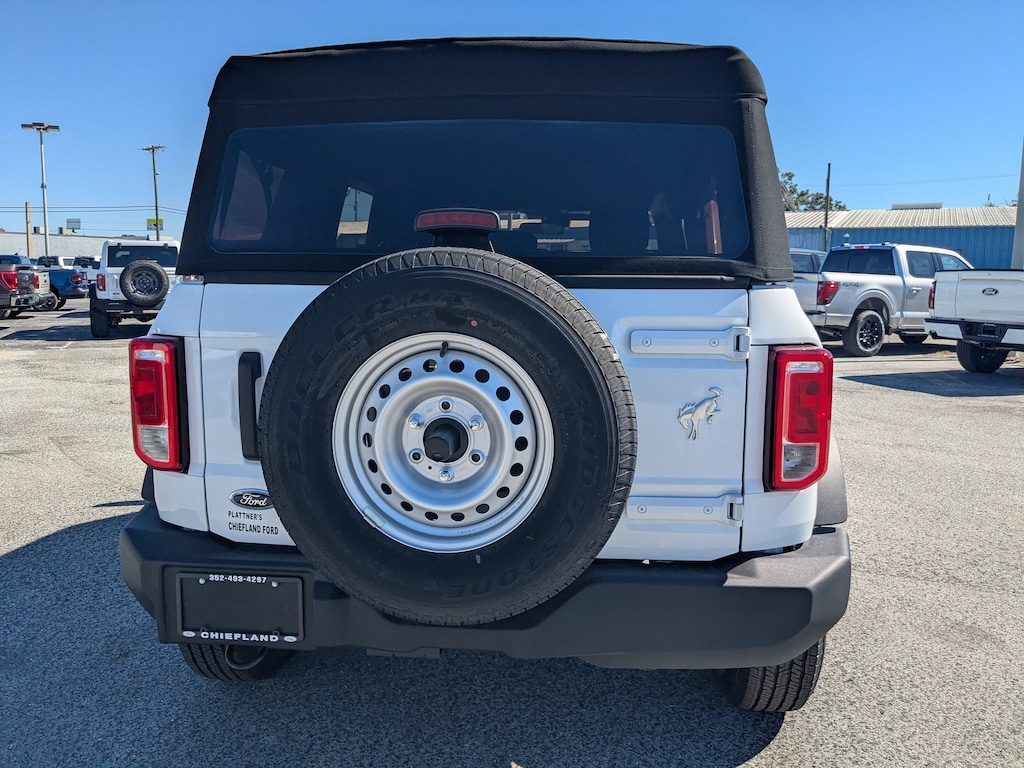 New 2025 Ford Bronco Base 4 Door 4x4 SUV