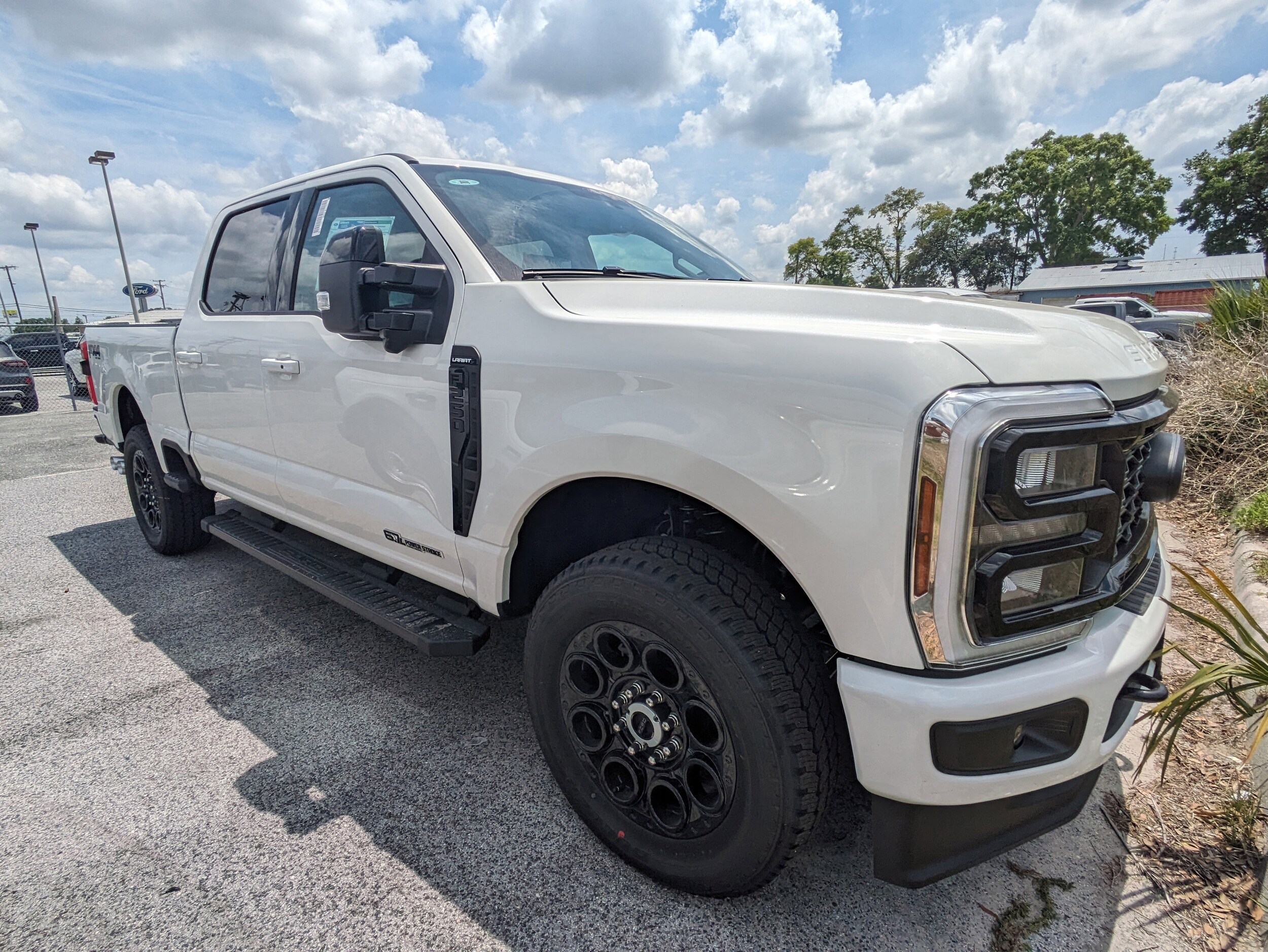 2025 Ford F-250 XLT photo 2