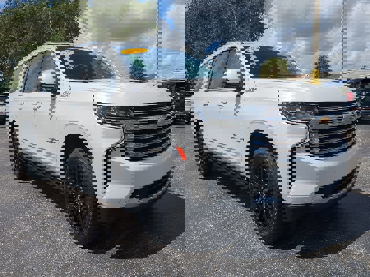 2024 Chevrolet Suburban High Country photo 2