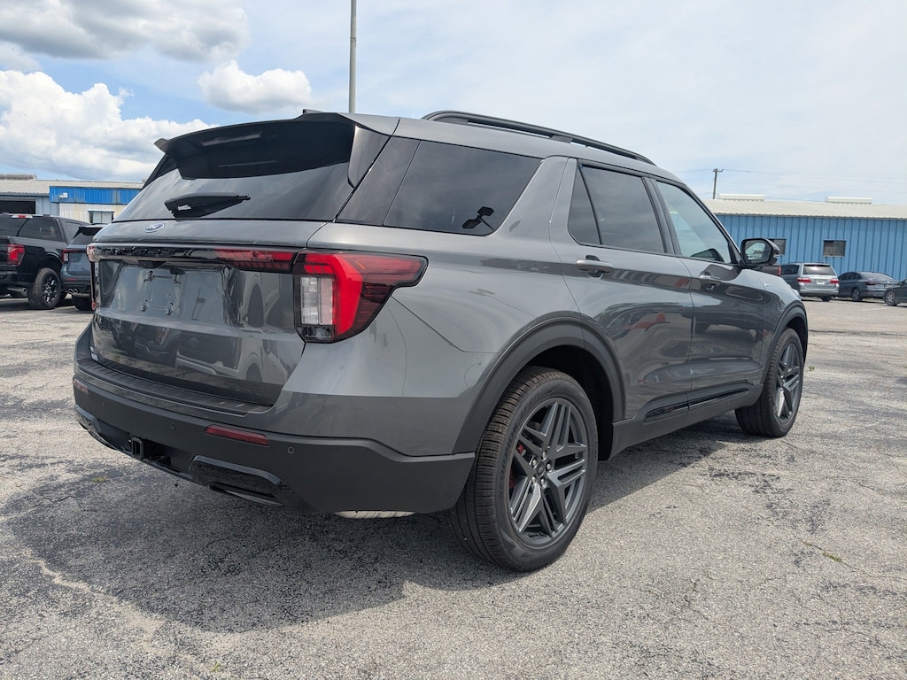 New 2026 Ford Explorer ST-Line SUV