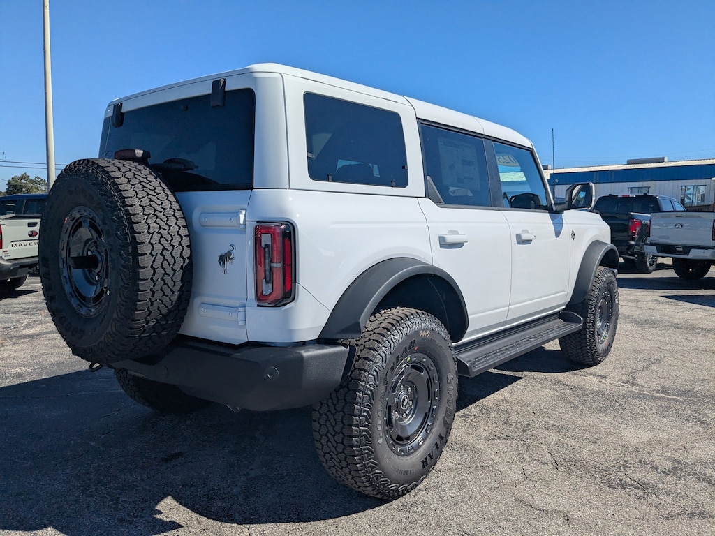 New 2025 Ford Bronco Outer Banks SUV