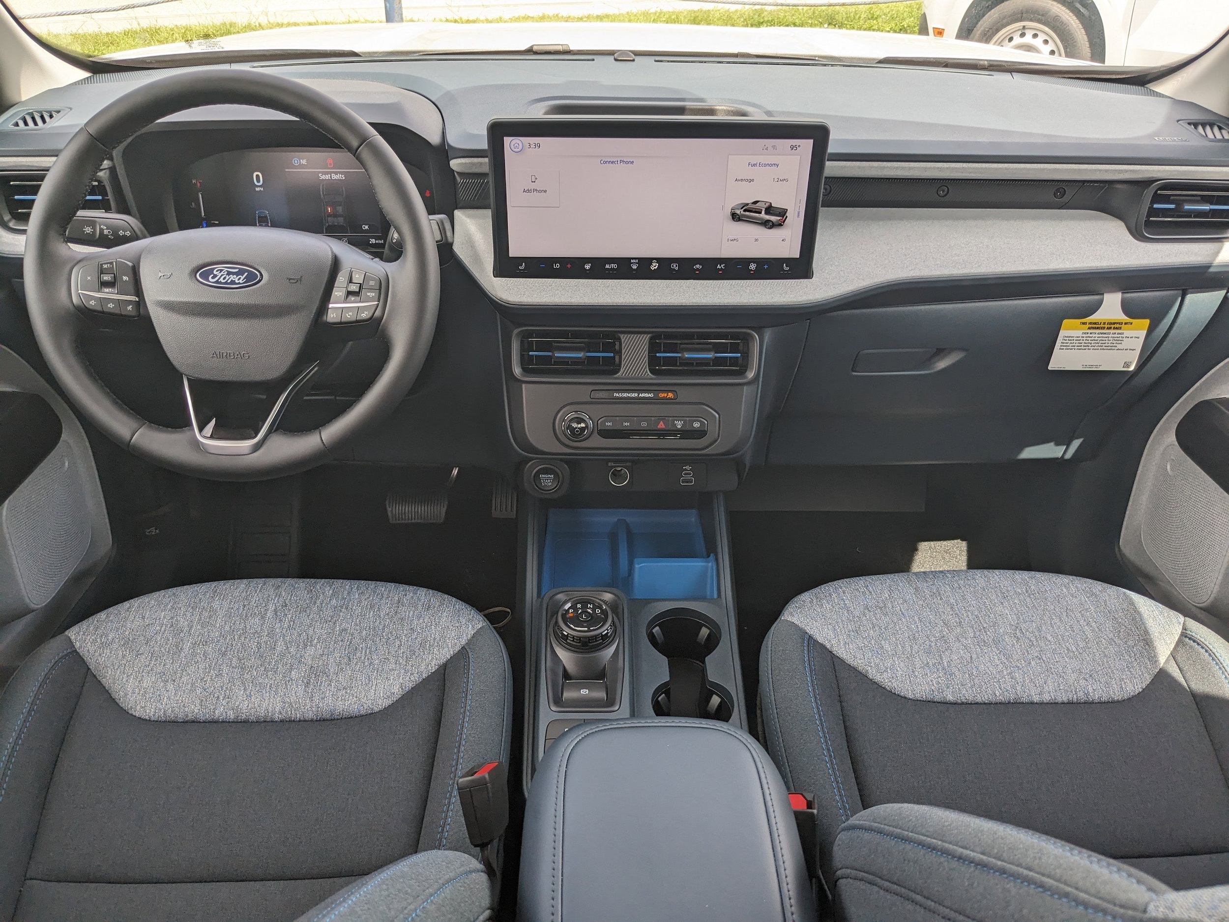 2025 Ford Maverick XLT - Photo 13