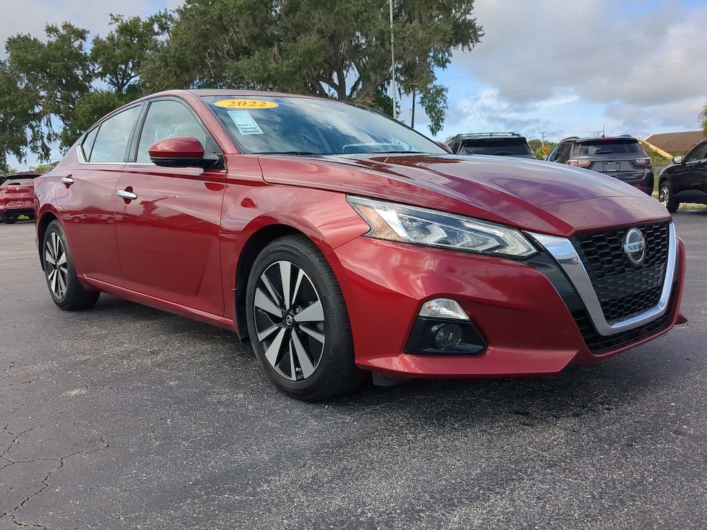 Used 2022 Nissan Altima 2.5 SL Sedan
